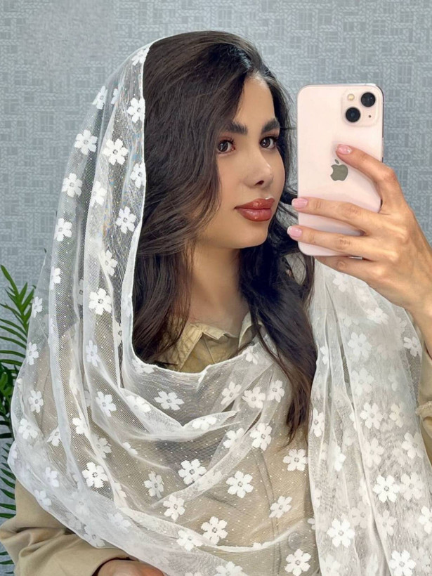شال تور طرح دار مجلسی سفید