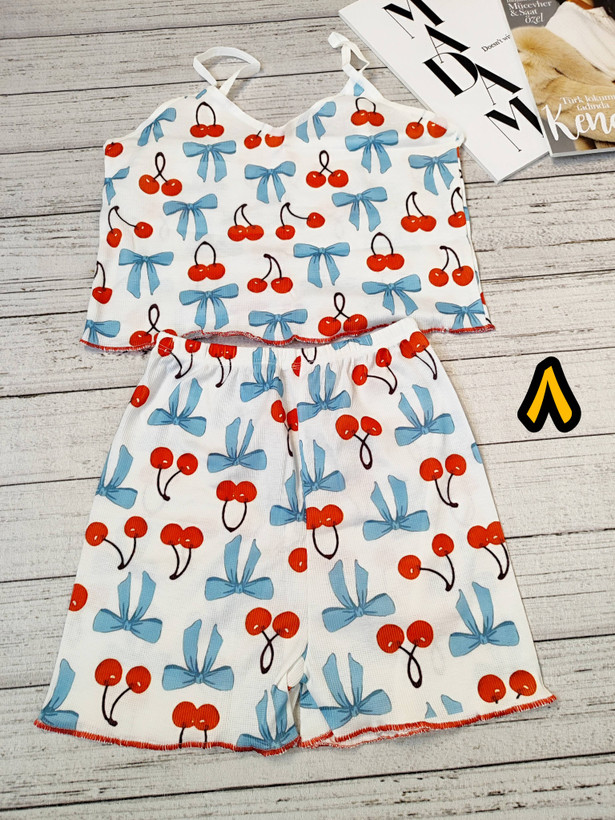 ست تاپ و شلوارک راحتی زنانه