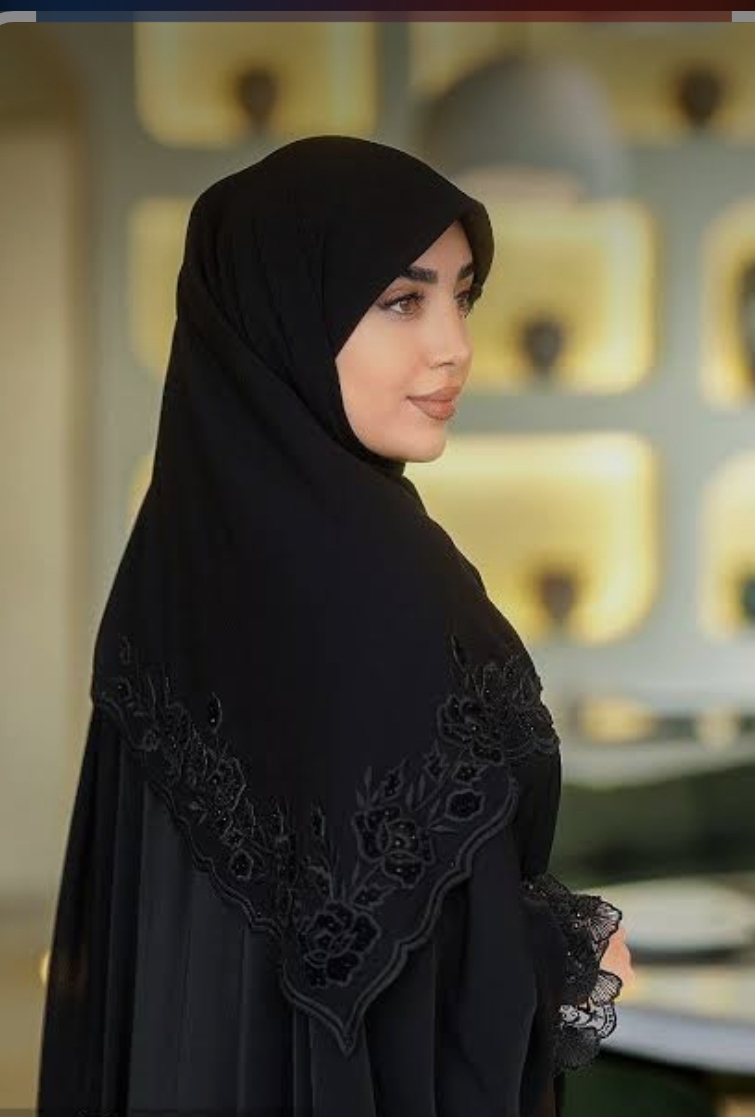 روسری حریر قواره 125 حاشیه مخمل مشکی